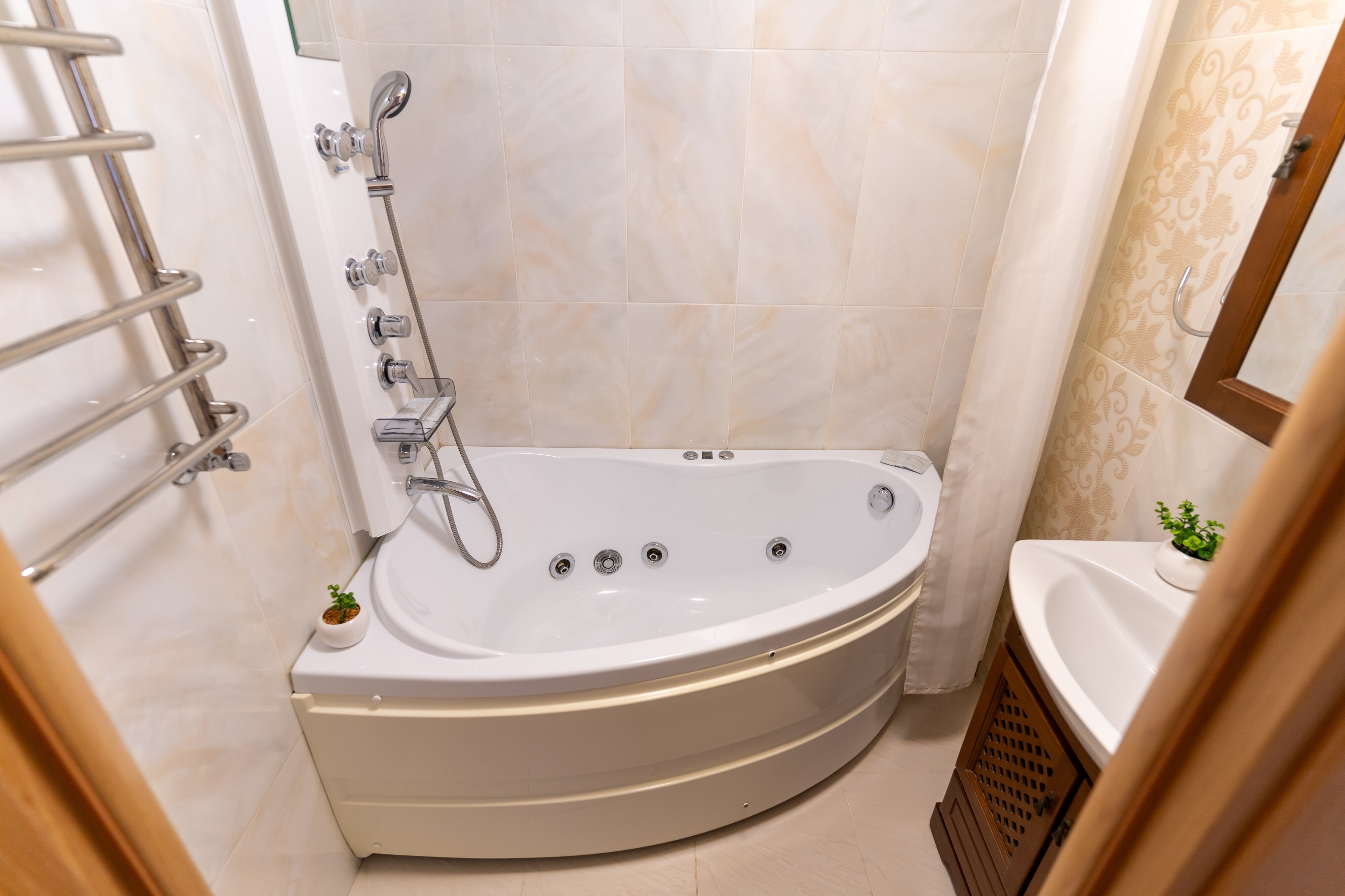 Фото Степаненков на Антона Валека 12