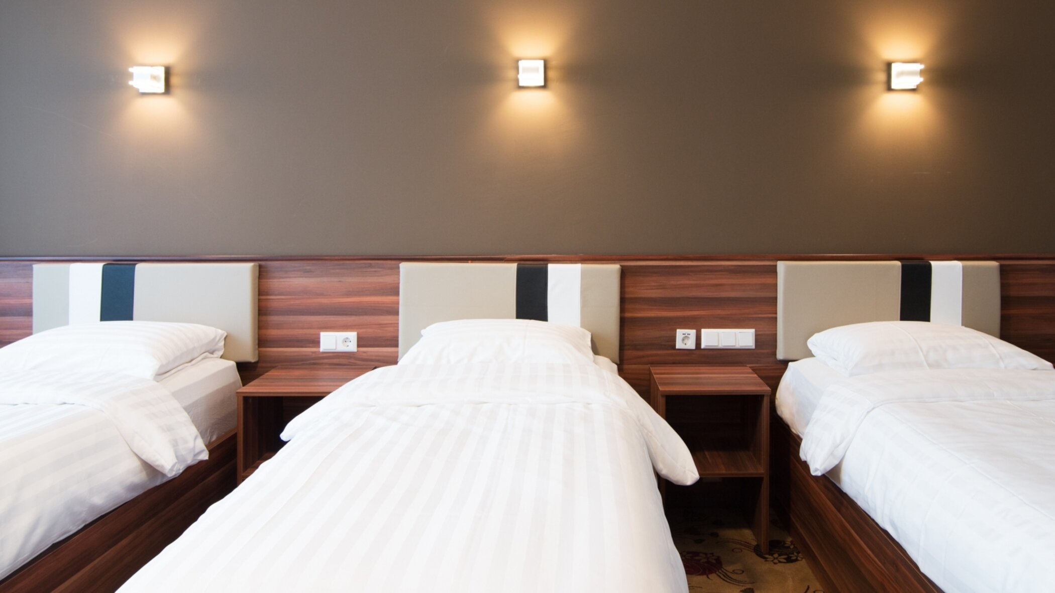 Фото Hotel King's Court