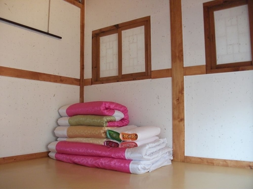 Фото Hyosunjae Hanok Guesthouse