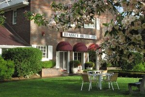 Гостиница Brassey Hotel