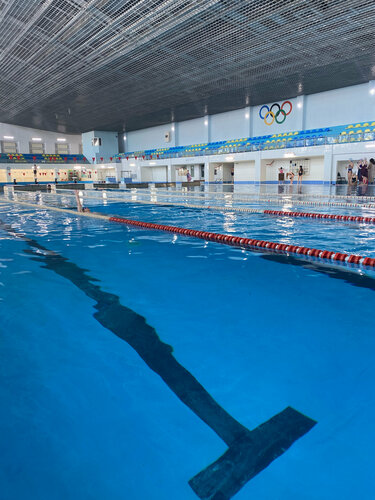 Блять шеңбер бойымен айналдырылды