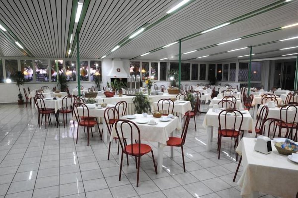 Фото Hotel Mondial