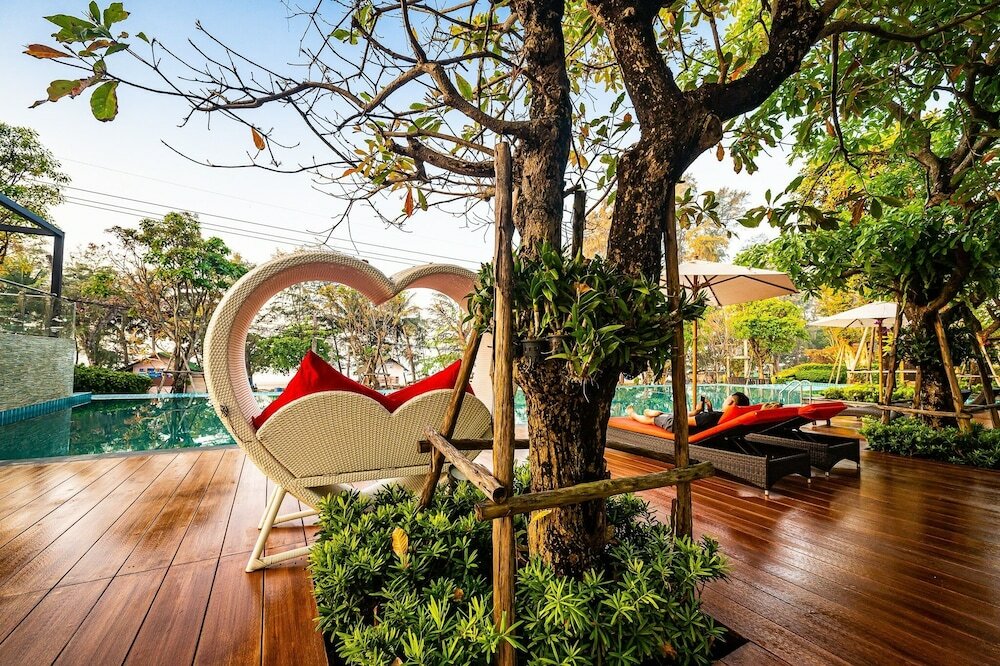 Фото Chatnipa Beach Resort by Morseng