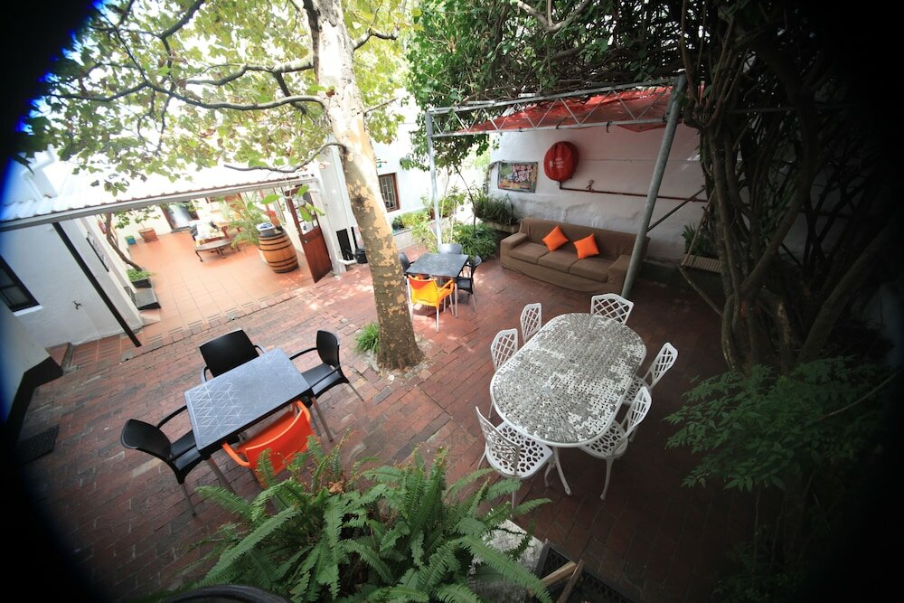 Фото Zebra Crossing Backpackers