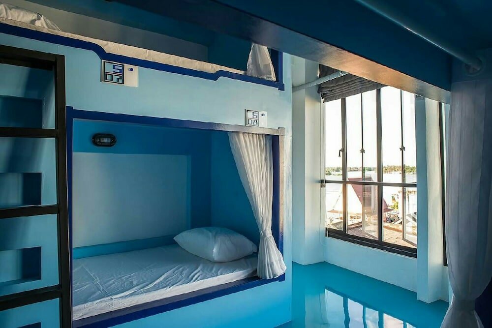 Фото The Port Hostel by Suwatchai