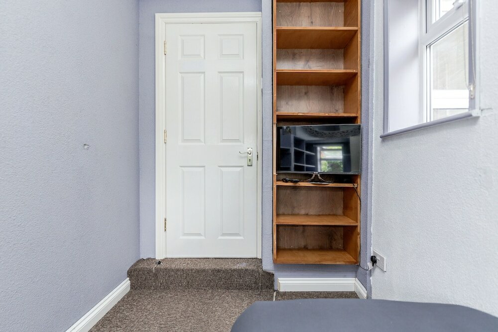 Фото Watford General Suites