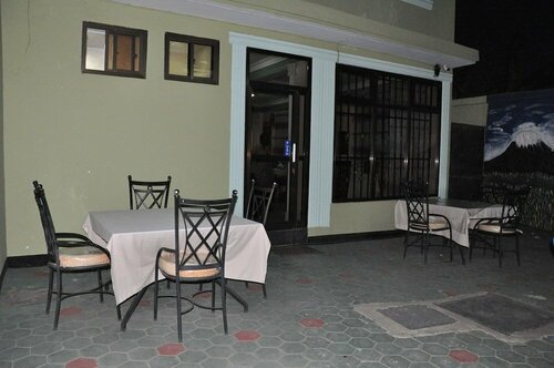 Гостиница Six Eight Motel в Аруше