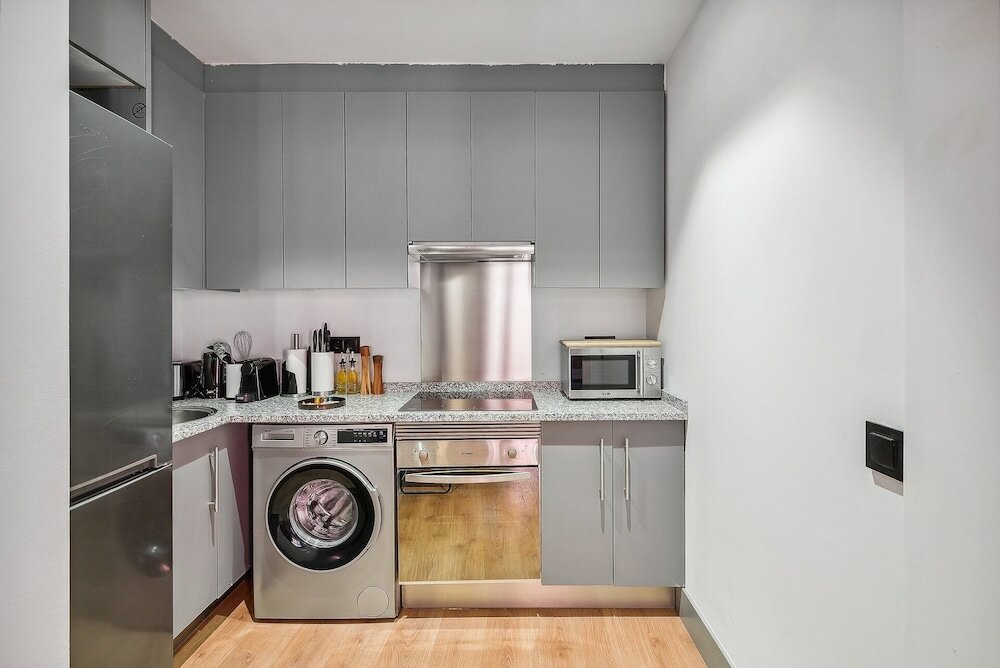 Фото Limehome Madrid Calle de Santa Ana