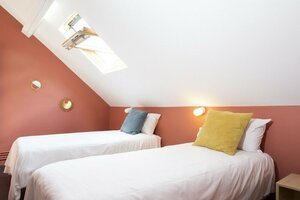 Hostel La Maison Montreau (Île-de-France, Seine-Saint-Denis, Montreuil, Boulevard Théophile Sueur, 31), hotel