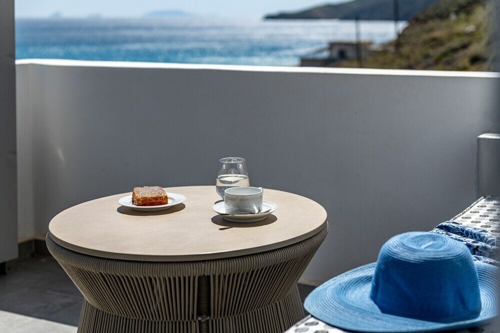 Фото Remezzo Suites