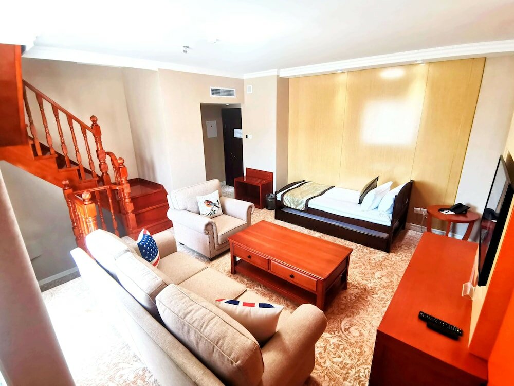 Фото Bayangol Hotel