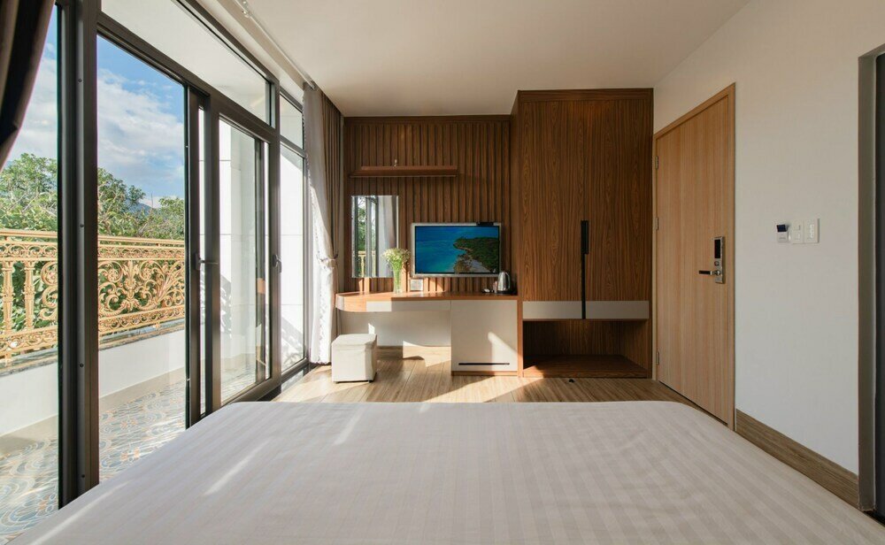 Фото West Lake Hotel