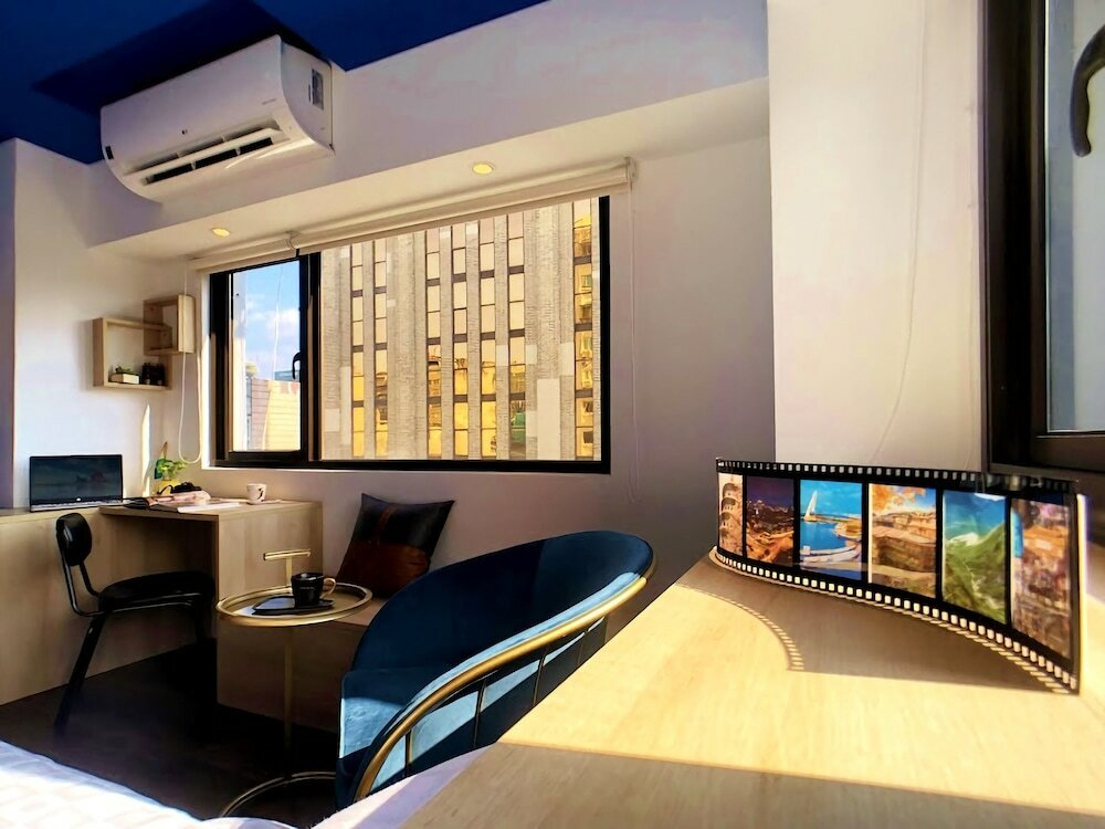 Фото Journey Town Inn