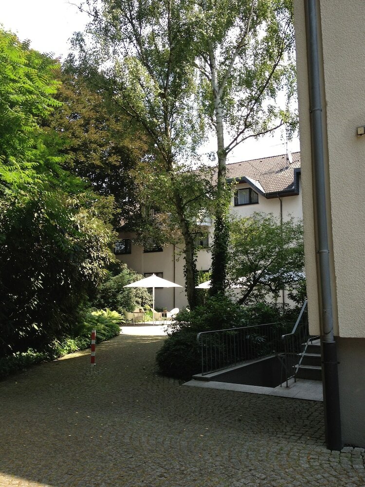 Фото Select Hotel Silence Garden Köln