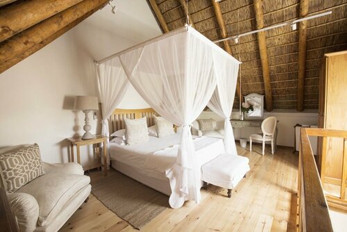 Гостиница Klein Waterval Riverside Lodge