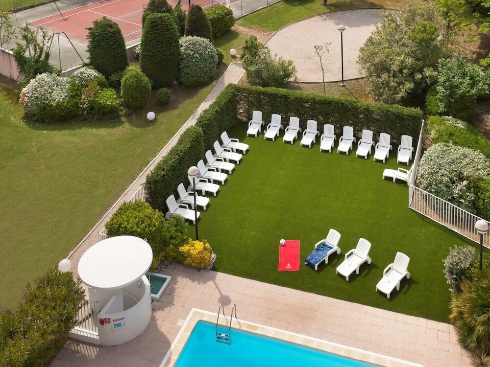 Фото B&b Hotel Marseille Bonneveine