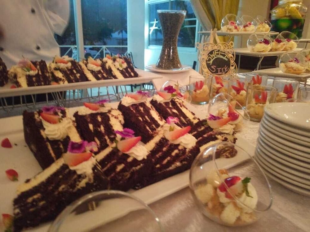 Фото The Balmoral Hotel