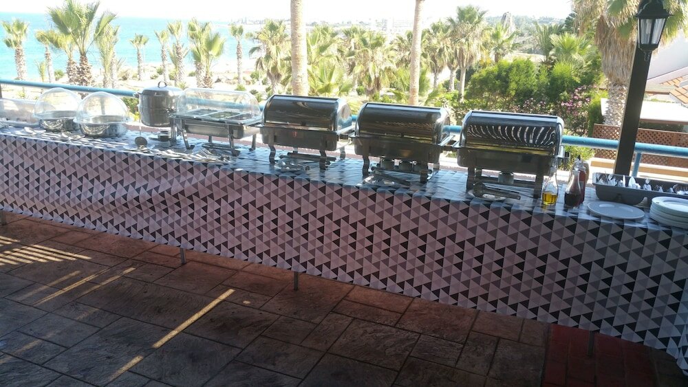 Фото Helios Bay Hotel and Suites