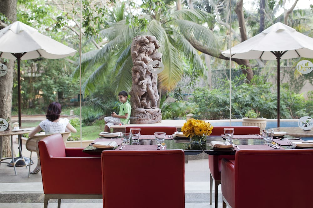 Фото Lakeside Chalet - Mumbai, Marriott Executive Apartments