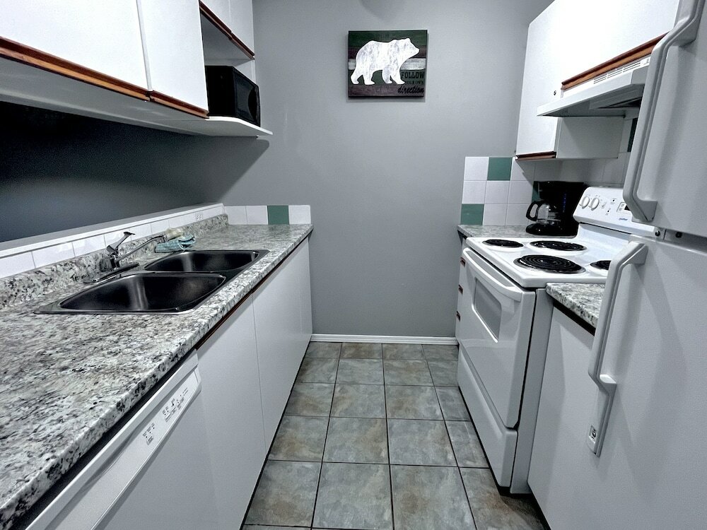 Фото Canadian Rockies Chalets