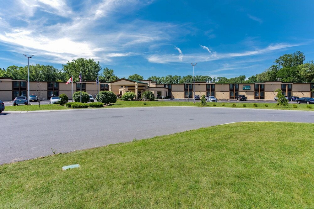 Фото Quality Inn Central