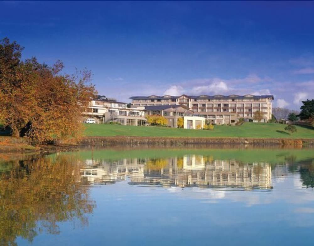 Фото Waipuna Hotel & Conference Centre