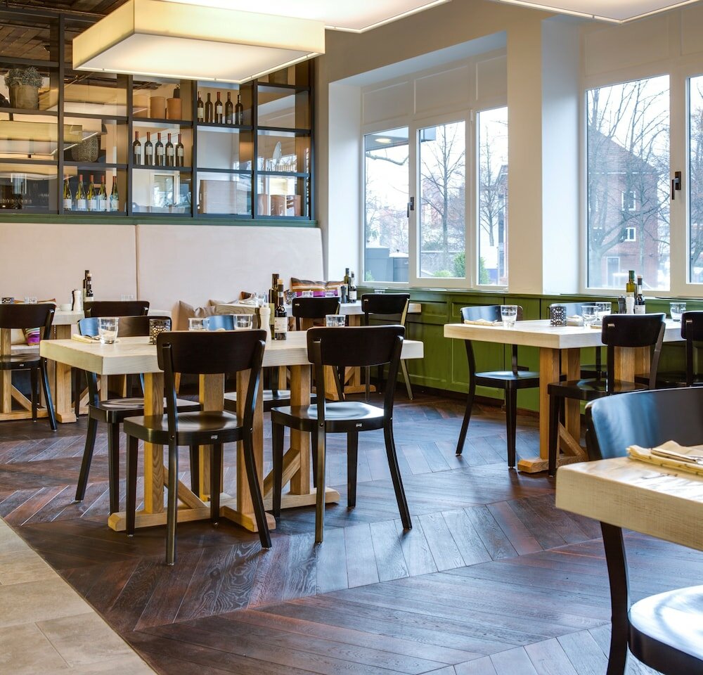 Фото Park Inn by Radisson Lübeck