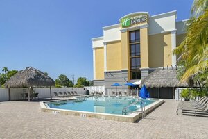 Гостиница Holiday Inn Express Cape Coral-Fort Myers Area, an Ihg Hotel