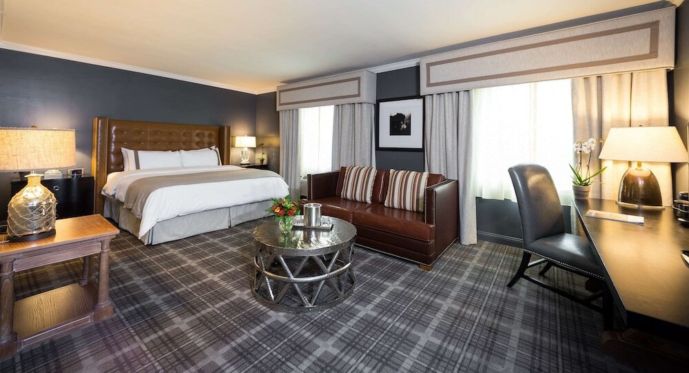 Фото The Campbell House Lexington, Curio Collection by Hilton