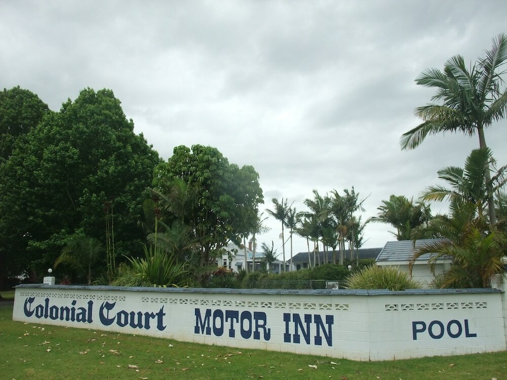 Фото Colonial Court Motor Inn