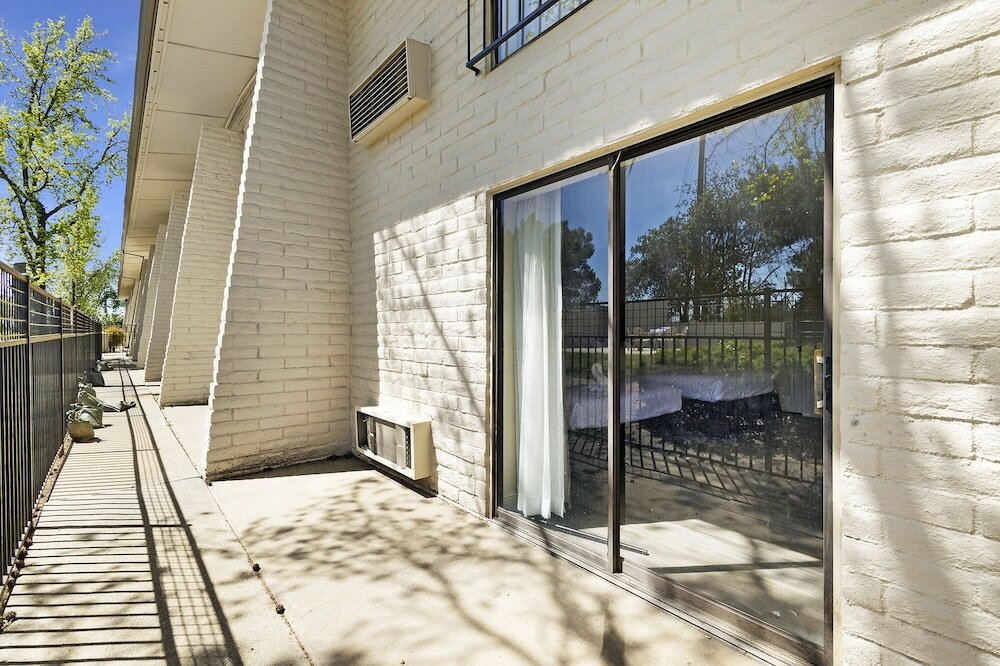 Фото Heritage Inn Express Roseville