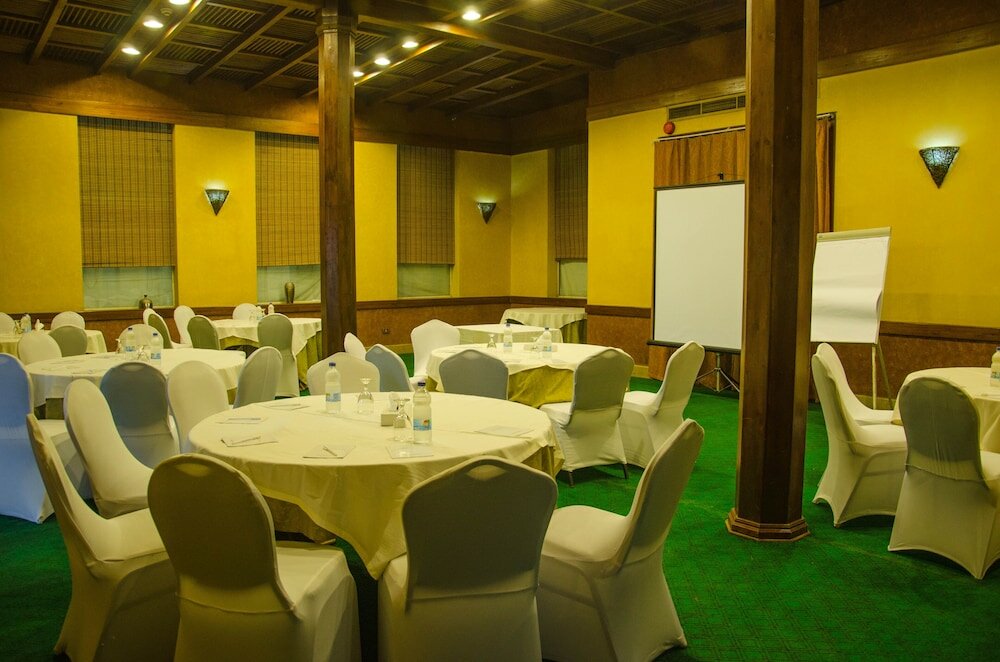 Фото Grand Pyramids Hotel