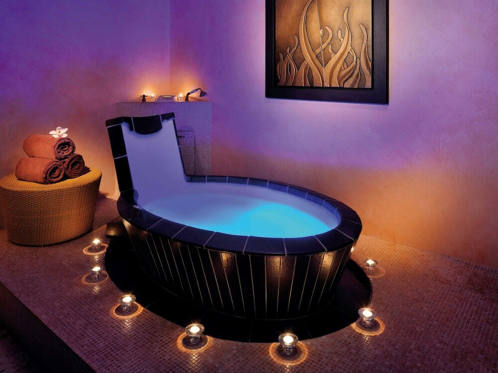 Фото Mövenpick Hotel & Resort Al Bida'a Kuwait