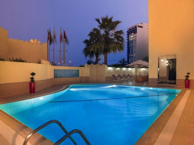 Гостиница Movenpick Hotel Doha в Дохе