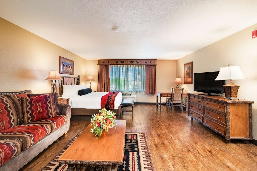 Фото Best Western Plus Kelly Inn & Suites