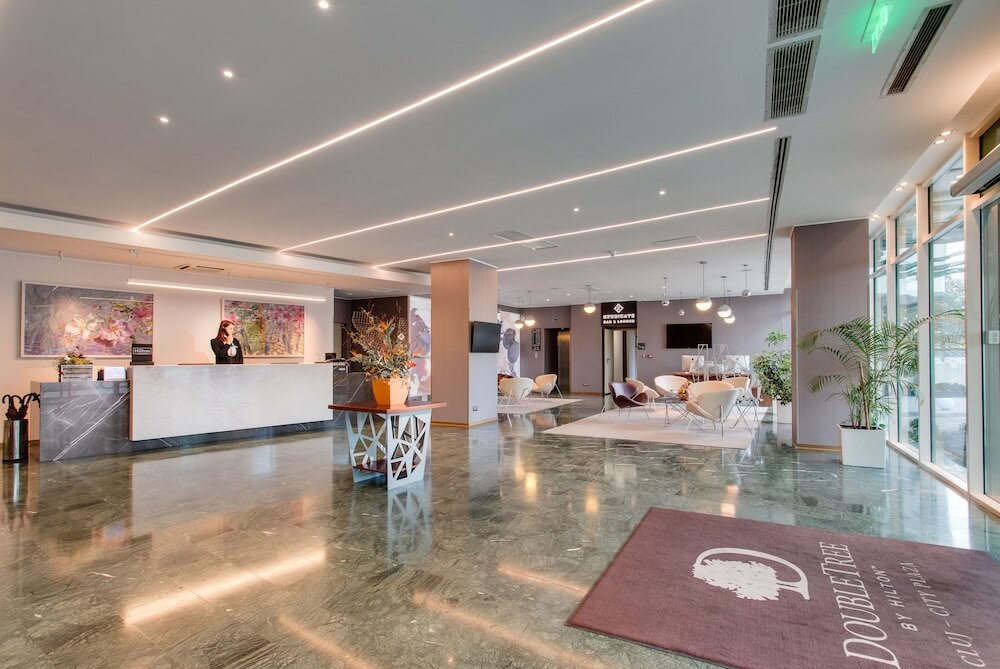Фото DoubleTree by Hilton Hotel Cluj - City Plaza
