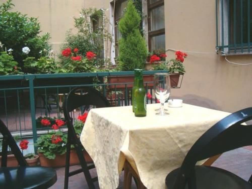 Фото Hotel Sant Ambroeus