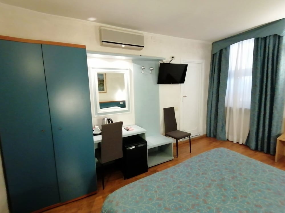 Фото Hotel Julia