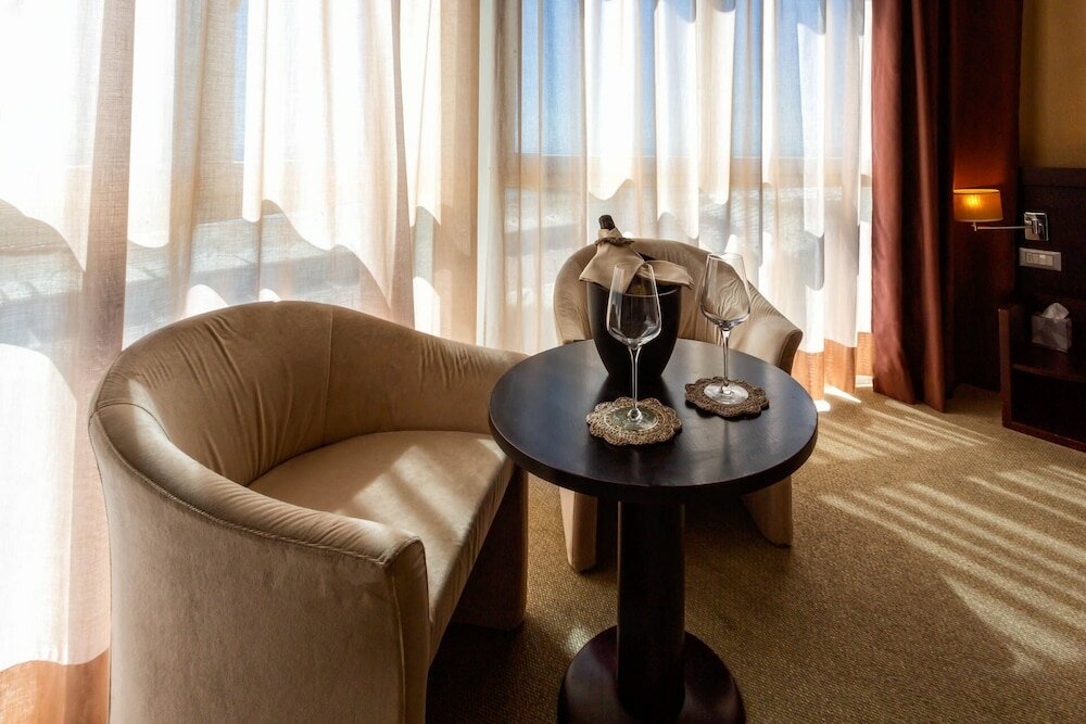 Фото Hotel Petit Palais