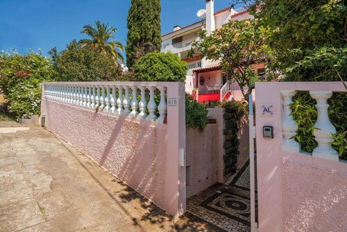 Гостиница Apartment With Garden - Casa Frangipani