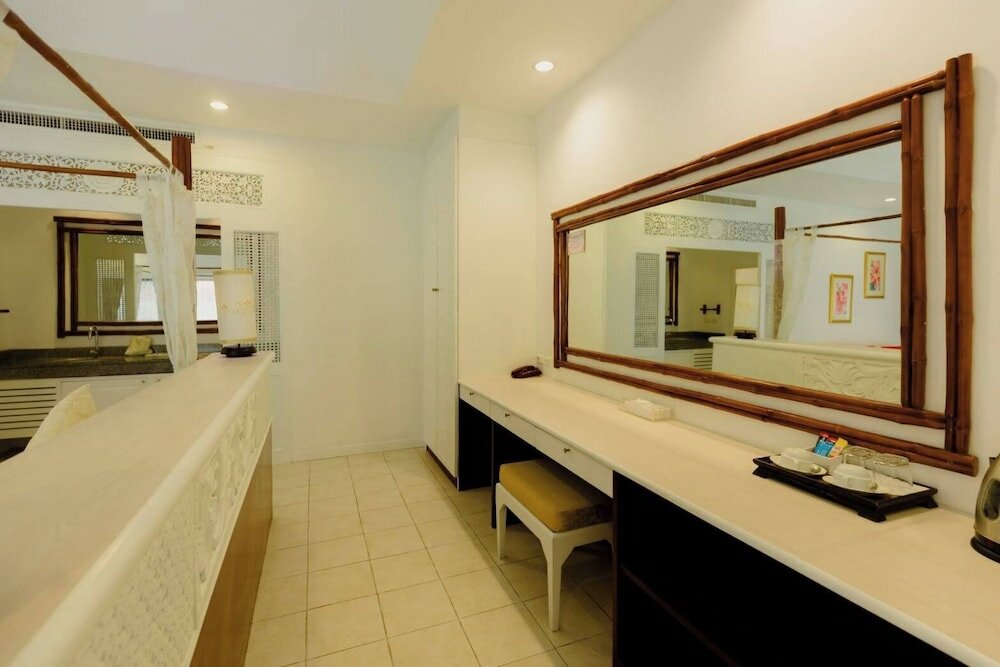 Фото Villa Raya Private Pool Villas Resort