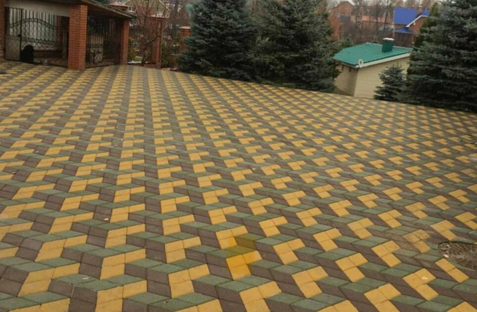 Paving tile Dubki-Stroi, Vladimir Oblast, photo