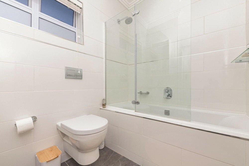 Фото Eaton Square 15