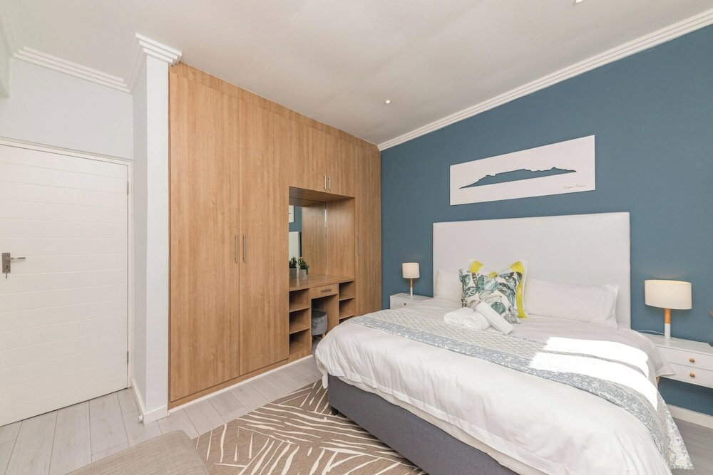 Фото Eaton Square 15