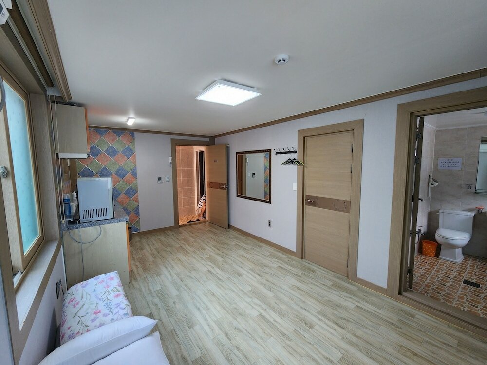 Фото E cozy Hotel