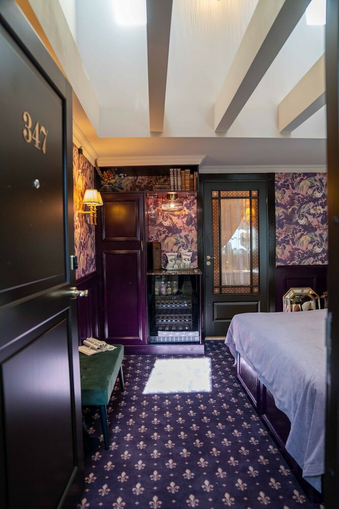 Фото Hotel Charmante