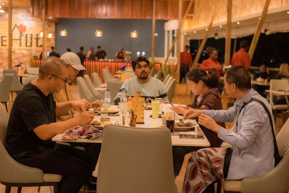 Фото The Hut Restaurant & Boutique hotel