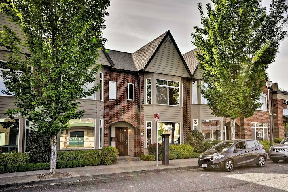 Hotel Modern Vancouver Townhome Right on Main St, Vancouver, photo