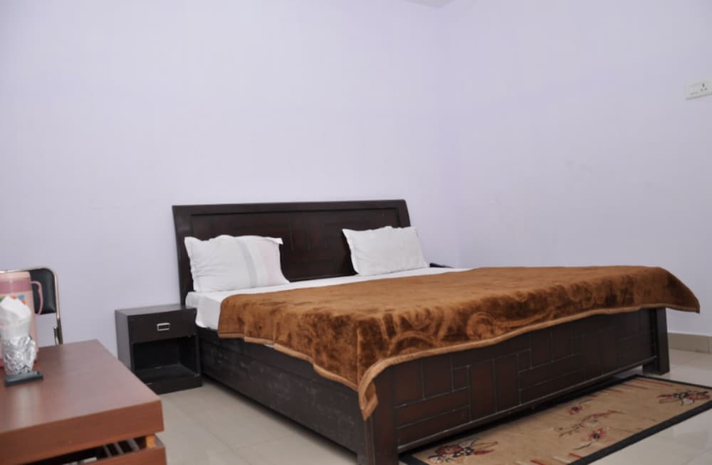 Фото Hotel Udika Palace