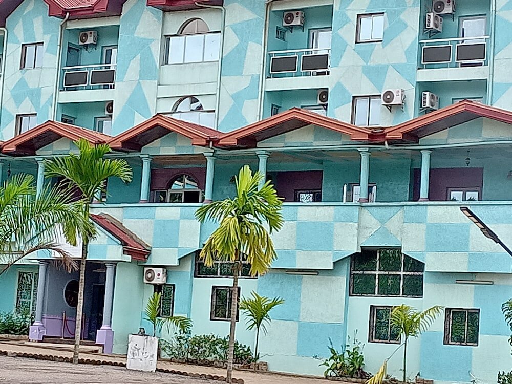 Фото отеля 1